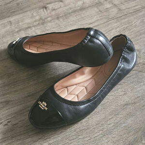 Black COACH Patent Leather Ballet Slippers Size 6 1/2